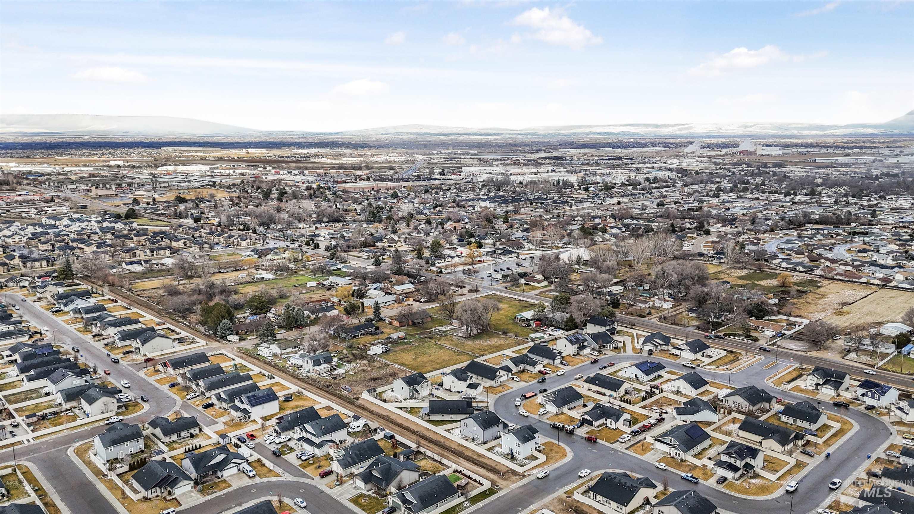 15205 N Renae Way, Nampa, Idaho 83651, 3 Bedrooms, 2.5 Bathrooms, Residential For Sale, Price $385,000, 98975264