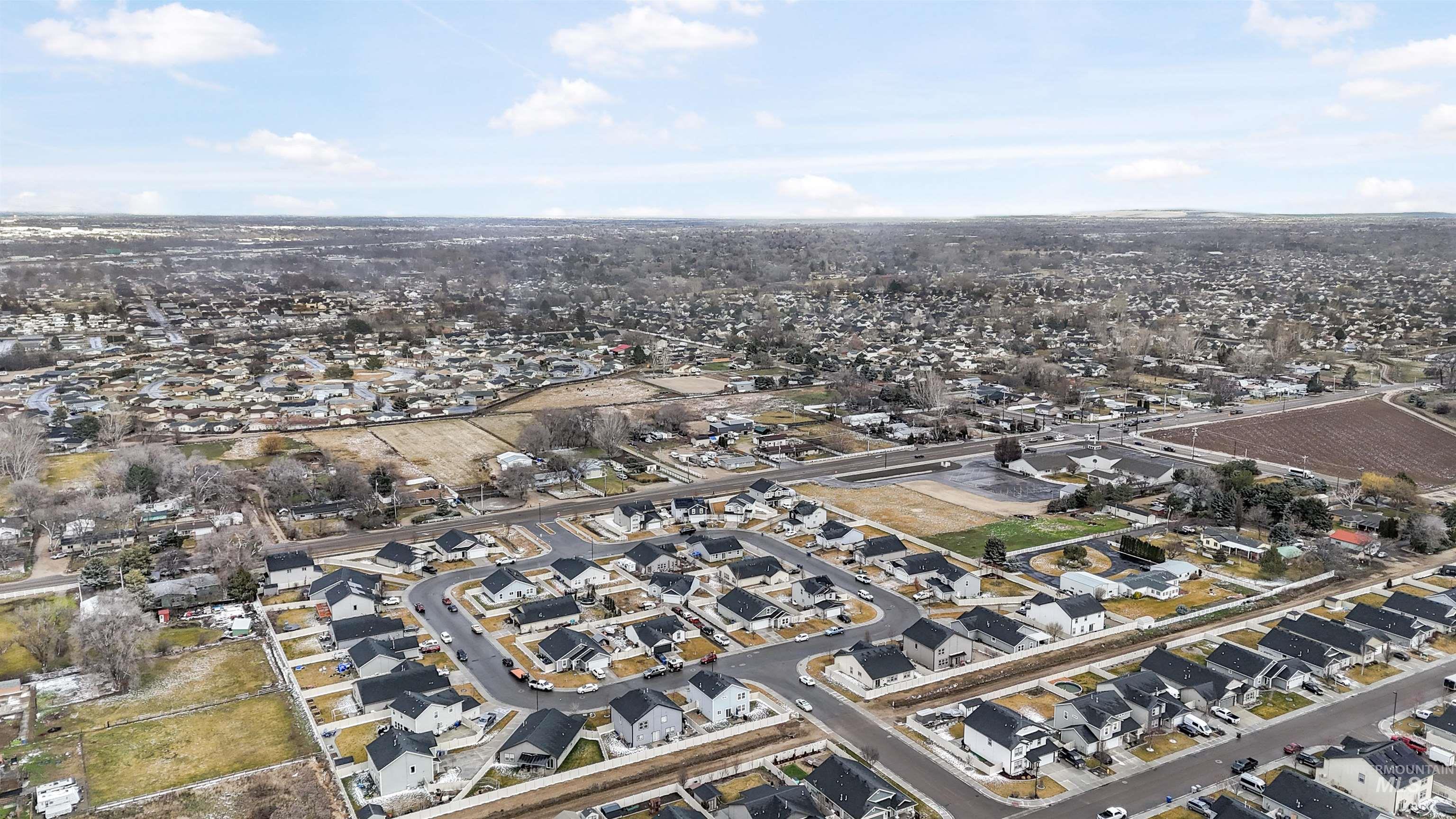 15205 N Renae Way, Nampa, Idaho 83651, 3 Bedrooms, 2.5 Bathrooms, Residential For Sale, Price $385,000, 98975264