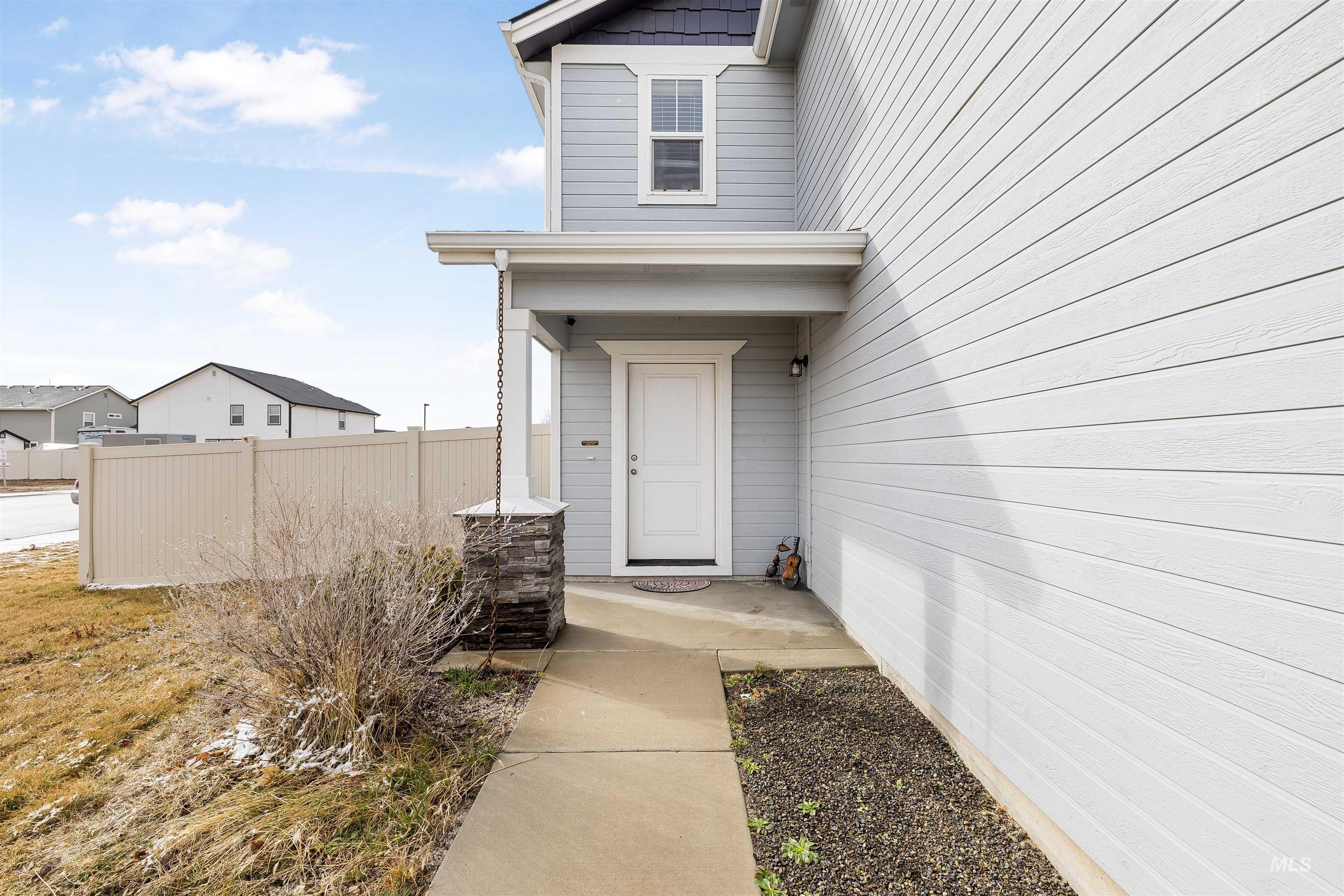 15205 N Renae Way, Nampa, Idaho 83651, 3 Bedrooms, 2.5 Bathrooms, Residential For Sale, Price $385,000, 98975264