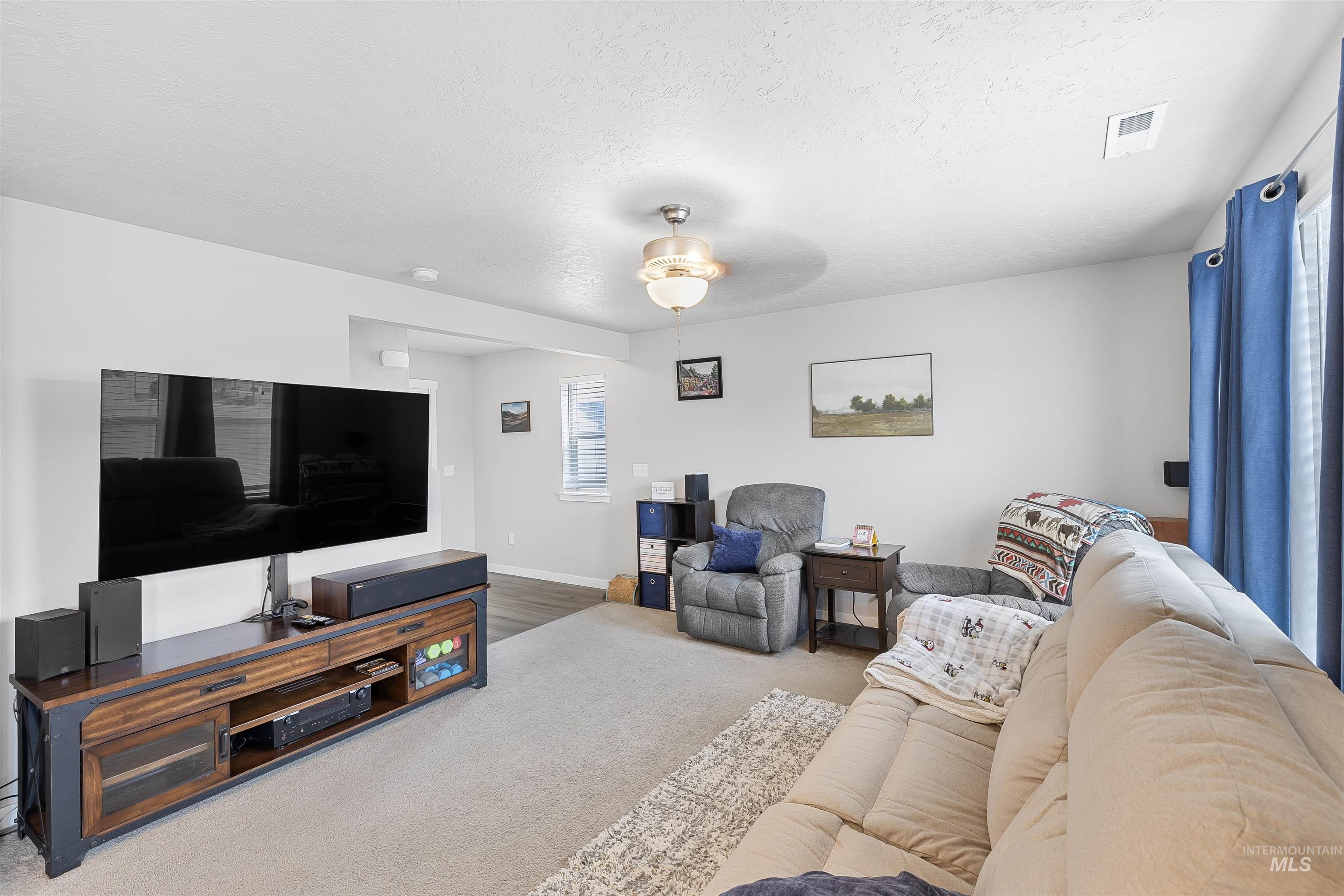 15205 N Renae Way, Nampa, Idaho 83651, 3 Bedrooms, 2.5 Bathrooms, Residential For Sale, Price $385,000, 98975264