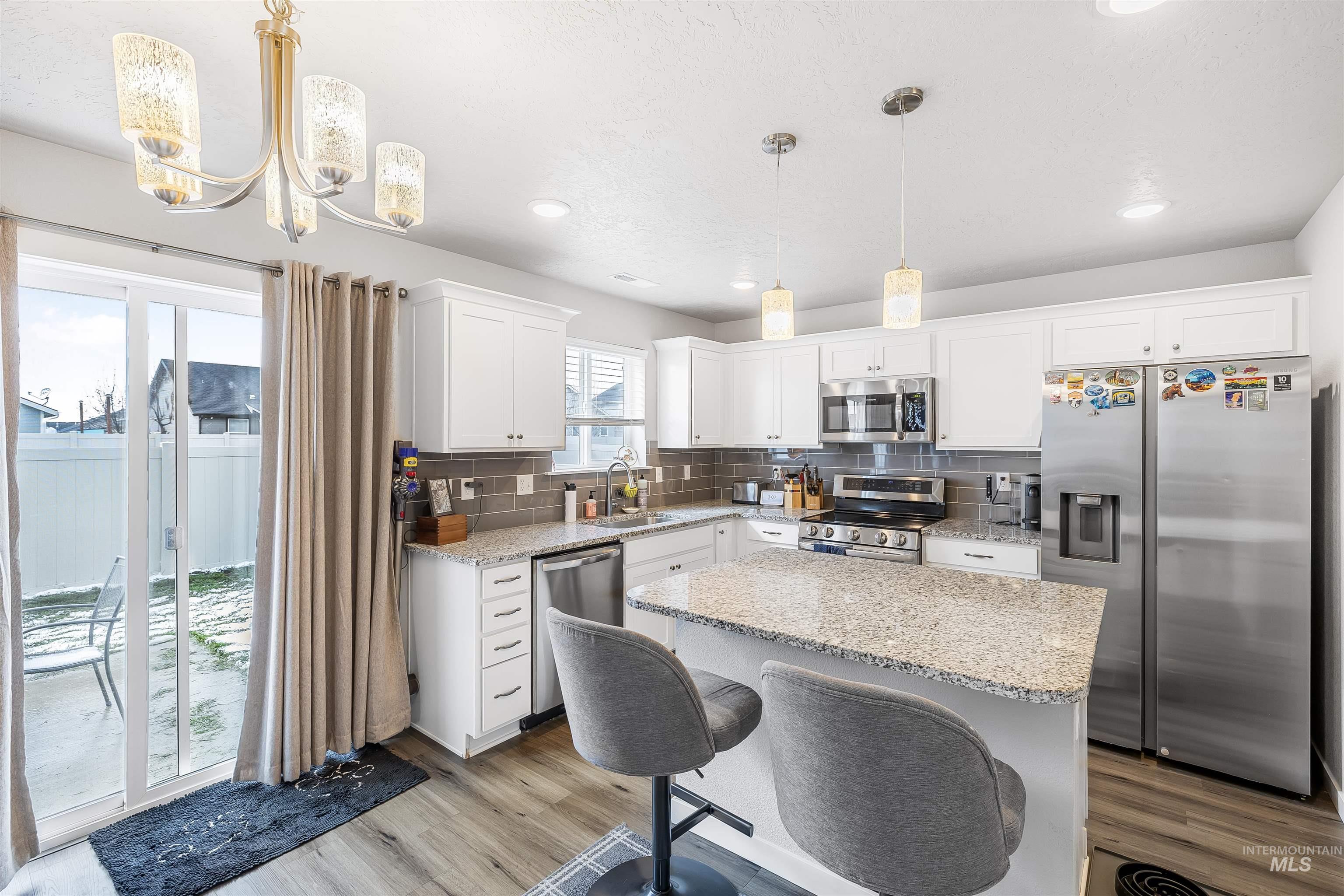 15205 N Renae Way, Nampa, Idaho 83651, 3 Bedrooms, 2.5 Bathrooms, Residential For Sale, Price $385,000, 98975264