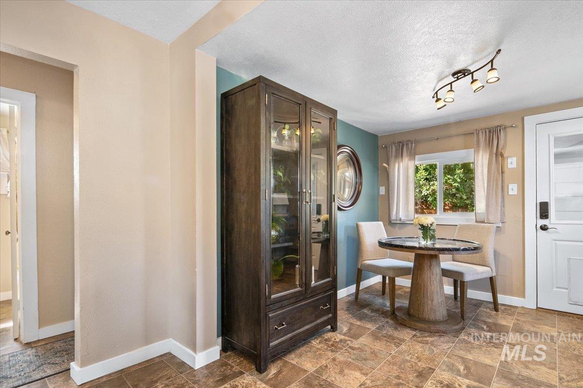 2416 W Ona St, Boise, Idaho 83705, 2 Bedrooms, 1 Bathroom, Residential For Sale, Price $365,000,MLS 98975265