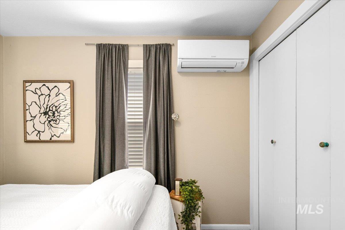 2416 W Ona St, Boise, Idaho 83705, 2 Bedrooms, 1 Bathroom, Residential For Sale, Price $365,000,MLS 98975265