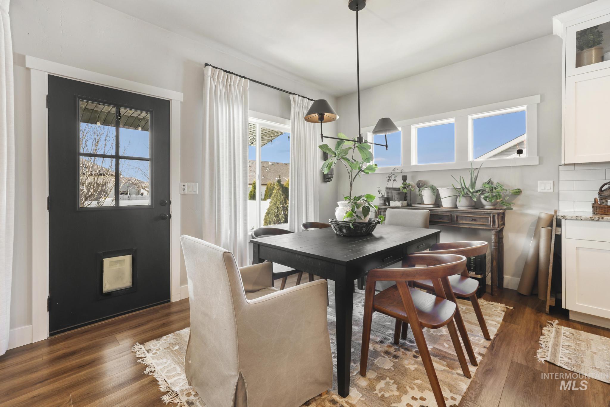 764 Midnight Sun Loop, Twin Falls, Idaho 83301, 6 Bedrooms, 3 Bathrooms, Residential For Sale, Price $760,000,MLS 98975266