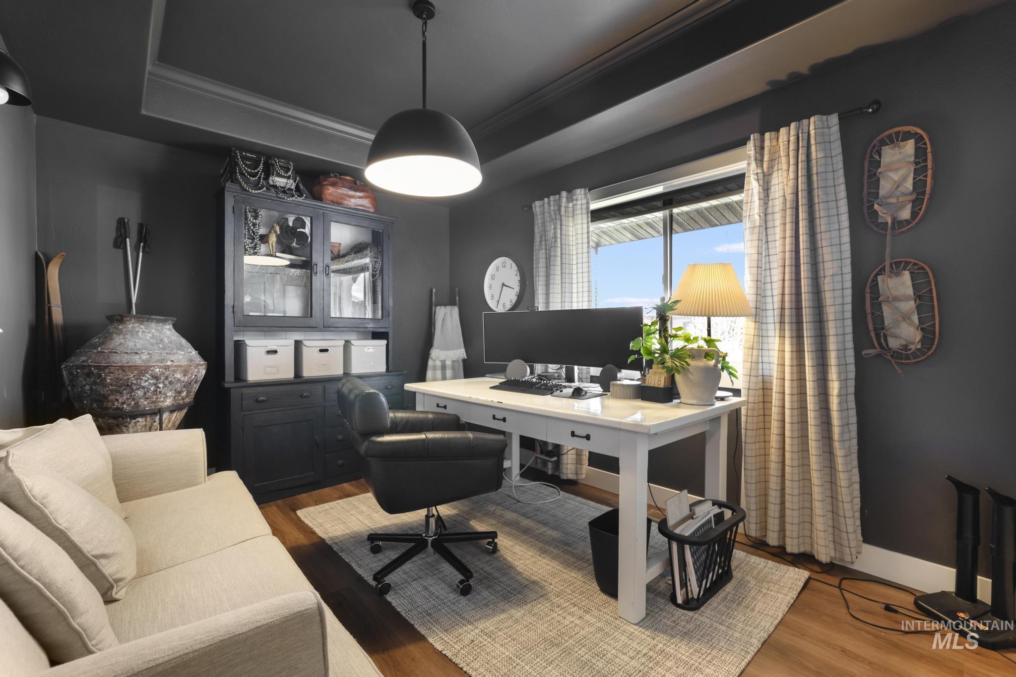 764 Midnight Sun Loop, Twin Falls, Idaho 83301, 6 Bedrooms, 3 Bathrooms, Residential For Sale, Price $760,000,MLS 98975266