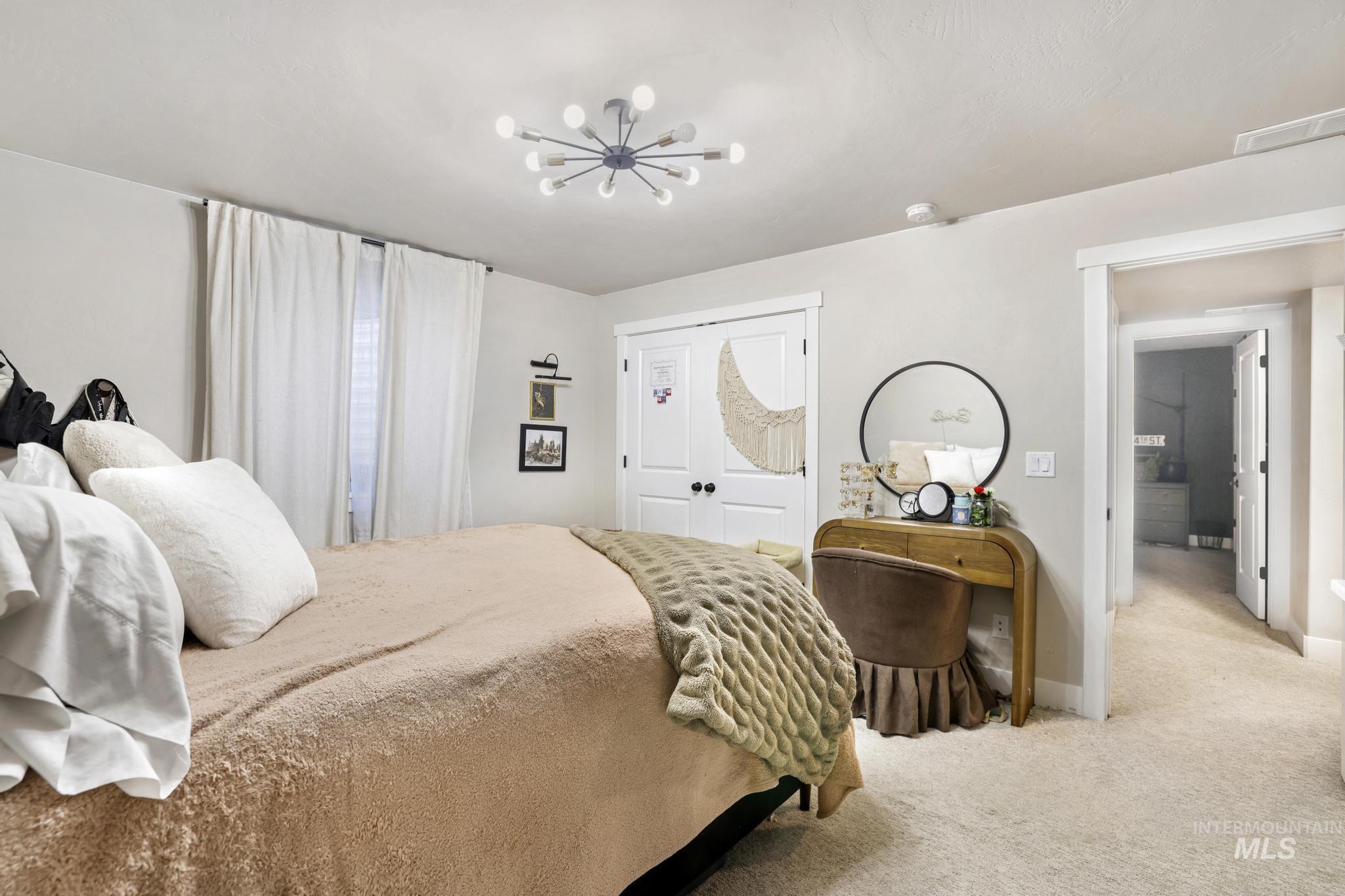 764 Midnight Sun Loop, Twin Falls, Idaho 83301, 6 Bedrooms, 3 Bathrooms, Residential For Sale, Price $760,000,MLS 98975266