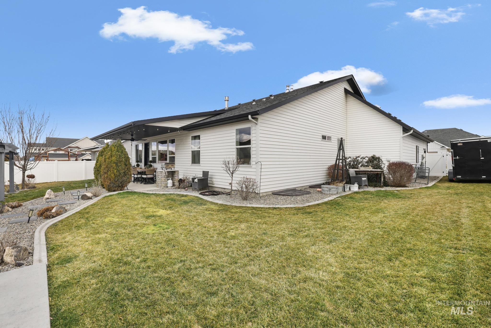 764 Midnight Sun Loop, Twin Falls, Idaho 83301, 6 Bedrooms, 3 Bathrooms, Residential For Sale, Price $760,000,MLS 98975266