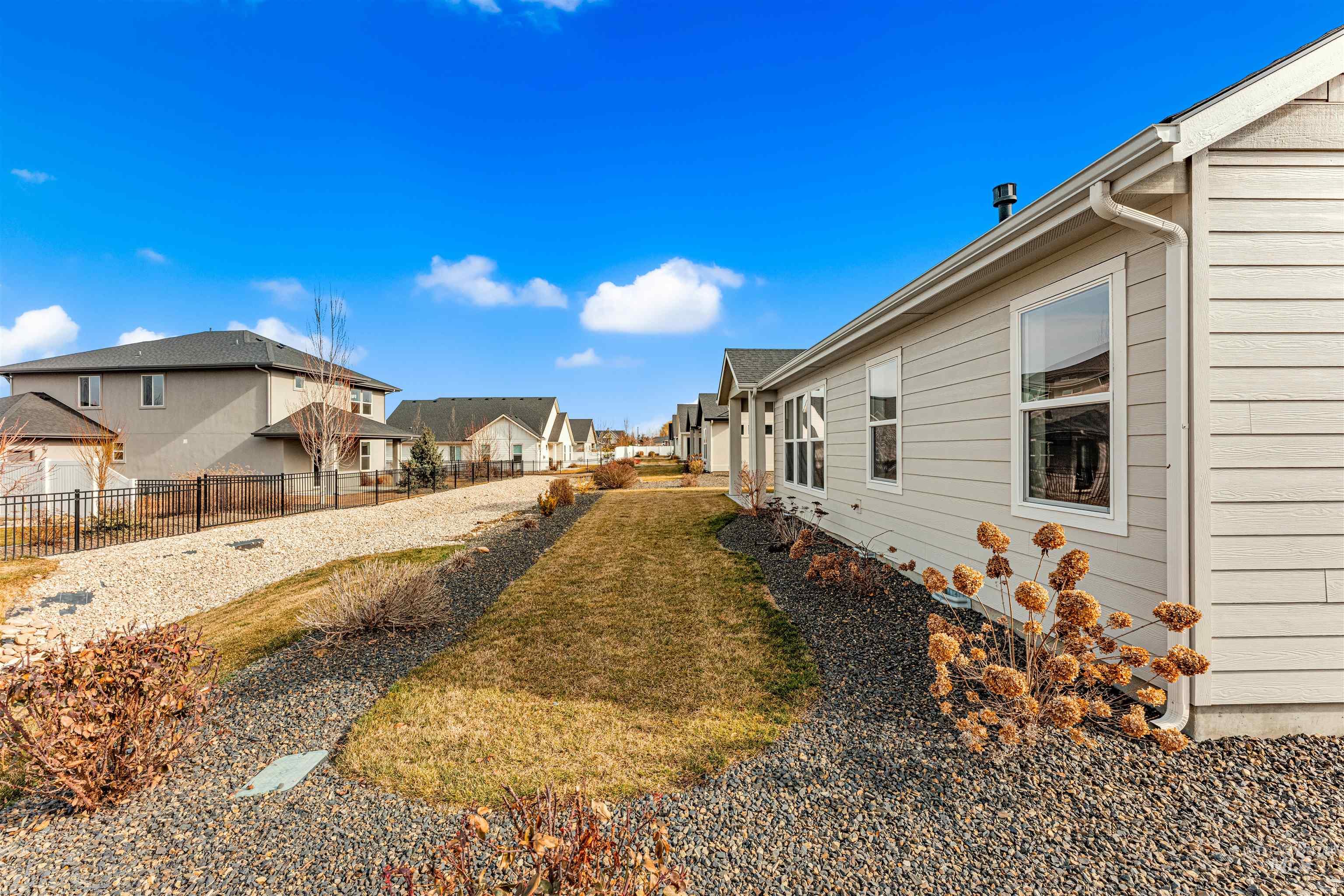 8082 Tandy Cove St, Middleton, Idaho 83644, 3 Bedrooms, 3 Bathrooms, Residential For Sale, Price $649,900, 98975267