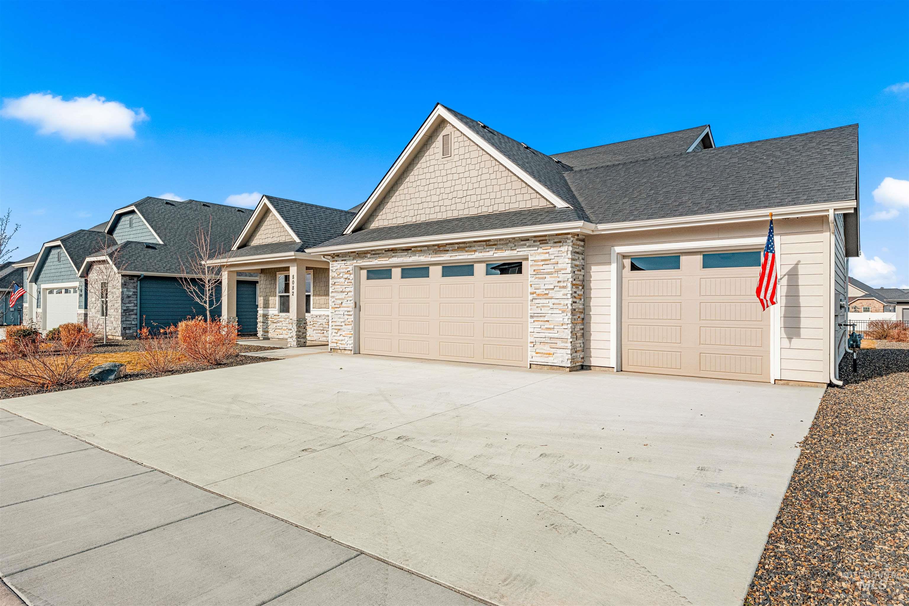 8082 Tandy Cove St, Middleton, Idaho 83644, 3 Bedrooms, 3 Bathrooms, Residential For Sale, Price $649,900, 98975267