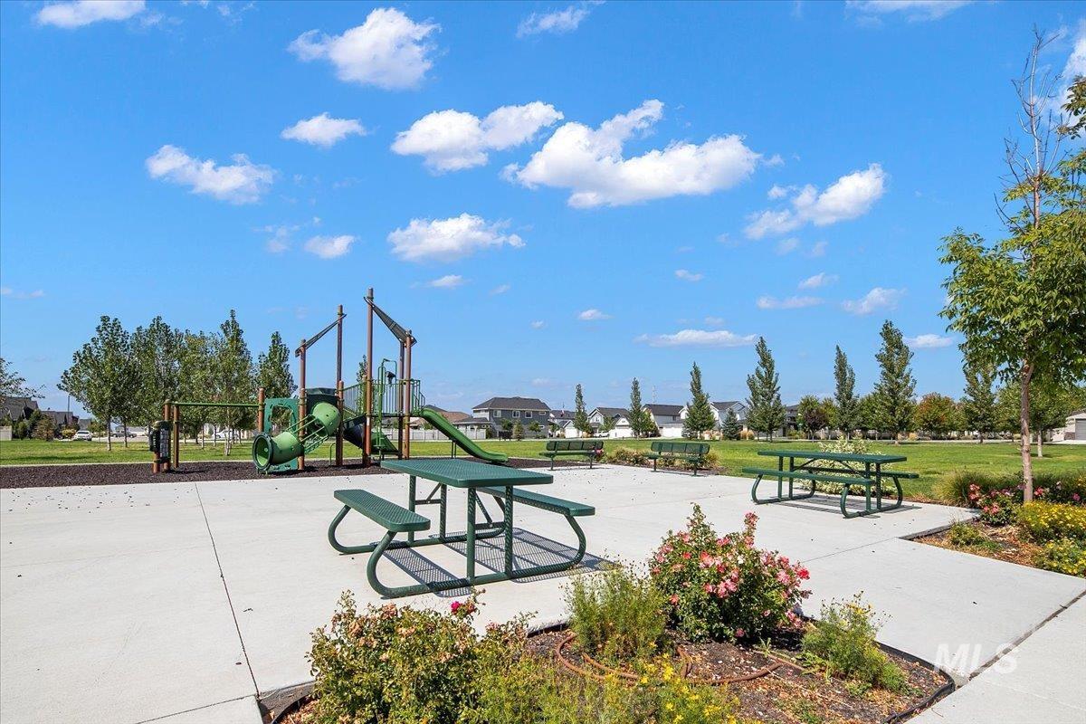 4518 N Panaro Avenue, Meridian, Idaho 83646, 4 Bedrooms, 3 Bathrooms, Residential For Sale, Price $775,000,MLS 98975269