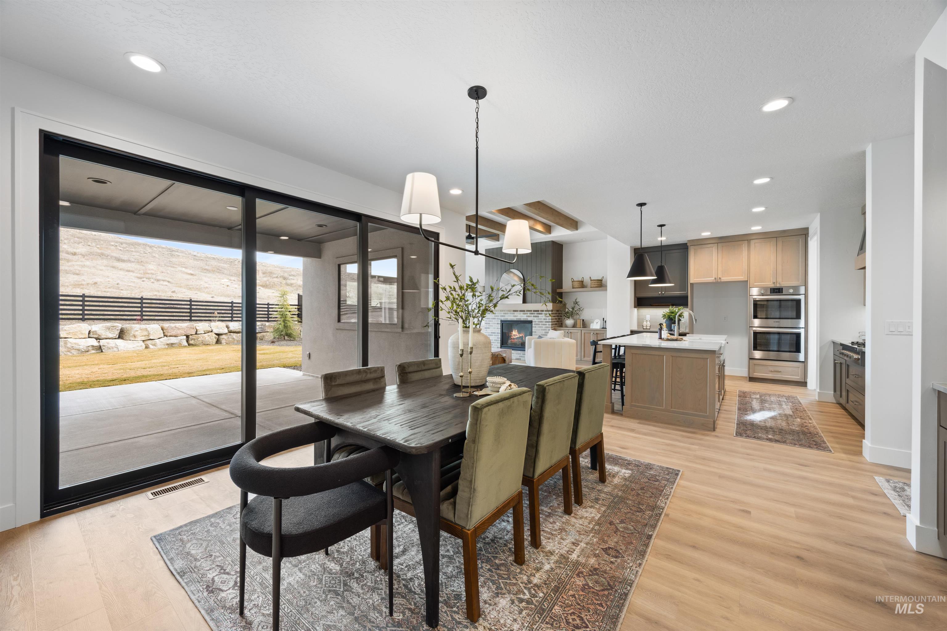 294 N Hunter Creek Ave, Eagle, Idaho 83616, 3 Bedrooms, 3 Bathrooms, Residential For Sale, Price $1,149,500,MLS 98975272