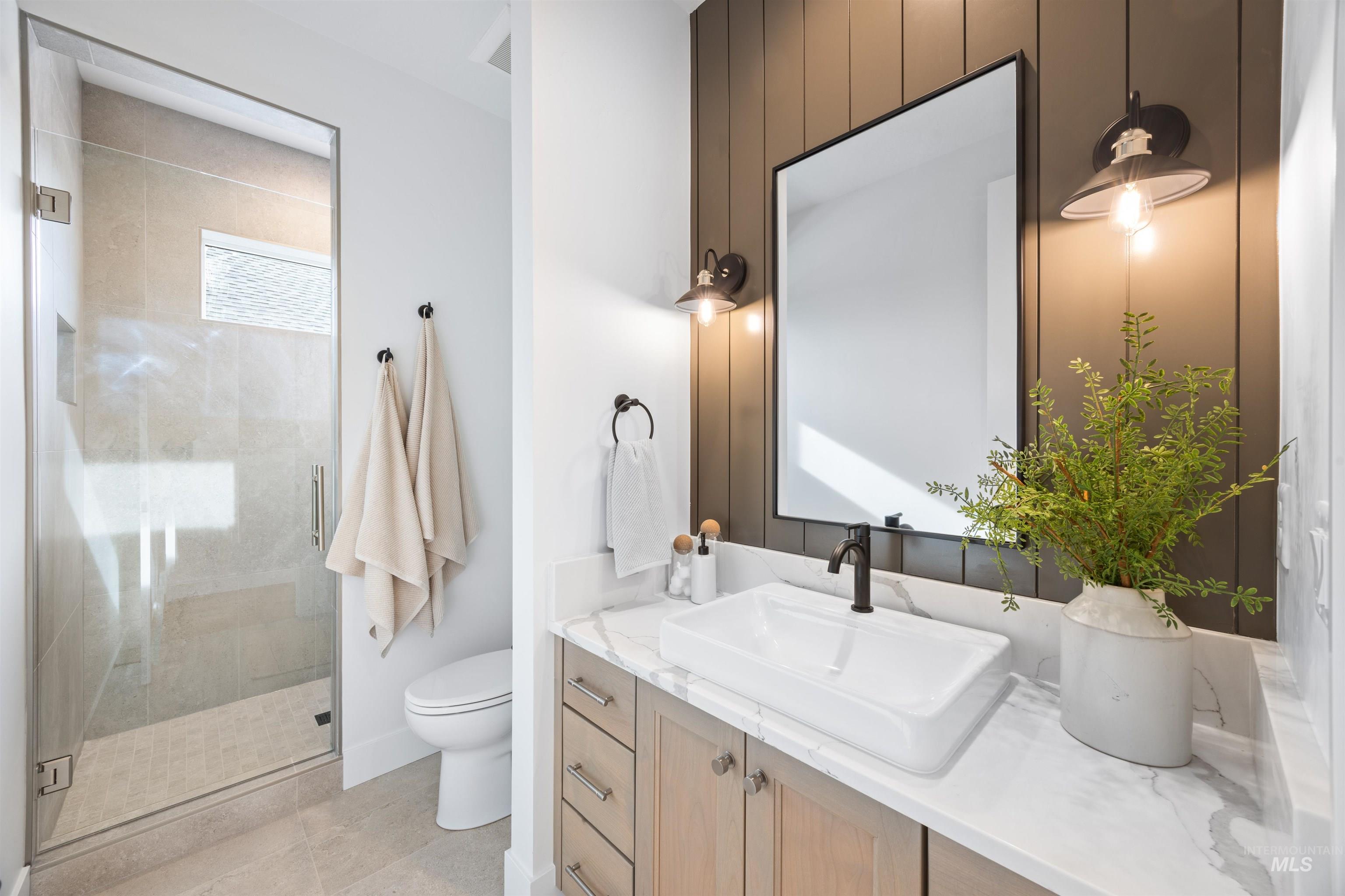 294 N Hunter Creek Ave, Eagle, Idaho 83616, 3 Bedrooms, 3 Bathrooms, Residential For Sale, Price $1,149,500,MLS 98975272