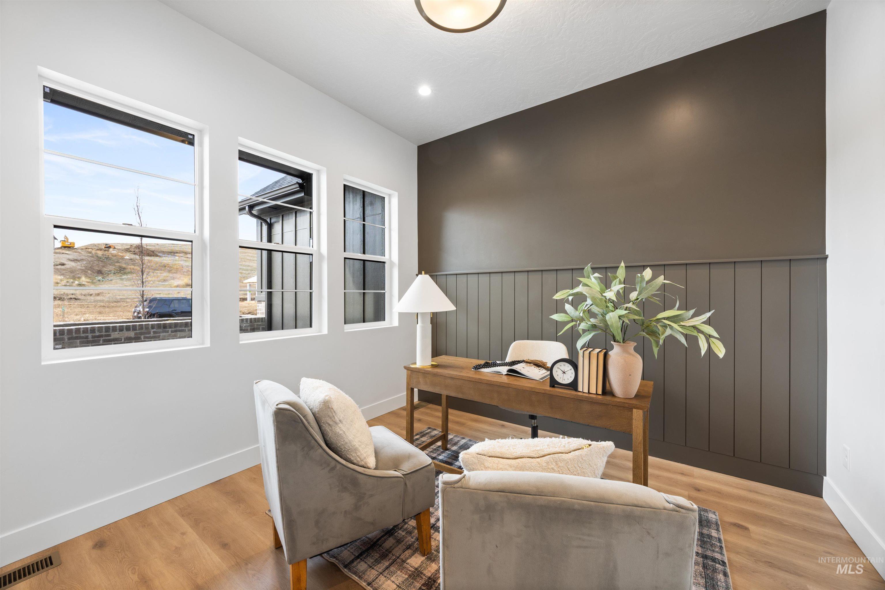 294 N Hunter Creek Ave, Eagle, Idaho 83616, 3 Bedrooms, 3 Bathrooms, Residential For Sale, Price $1,149,500,MLS 98975272