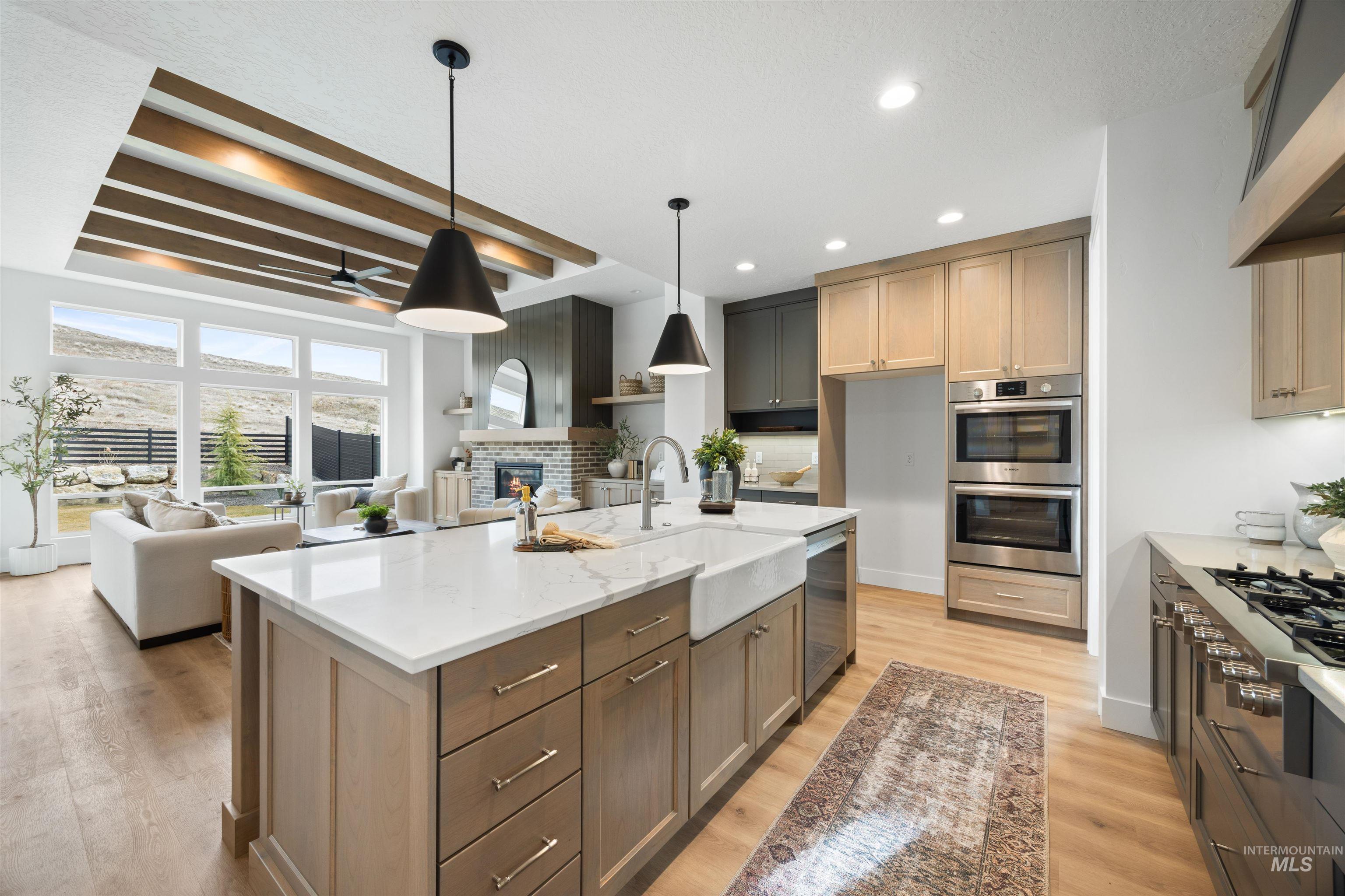 294 N Hunter Creek Ave, Eagle, Idaho 83616, 3 Bedrooms, 3 Bathrooms, Residential For Sale, Price $1,149,500,MLS 98975272