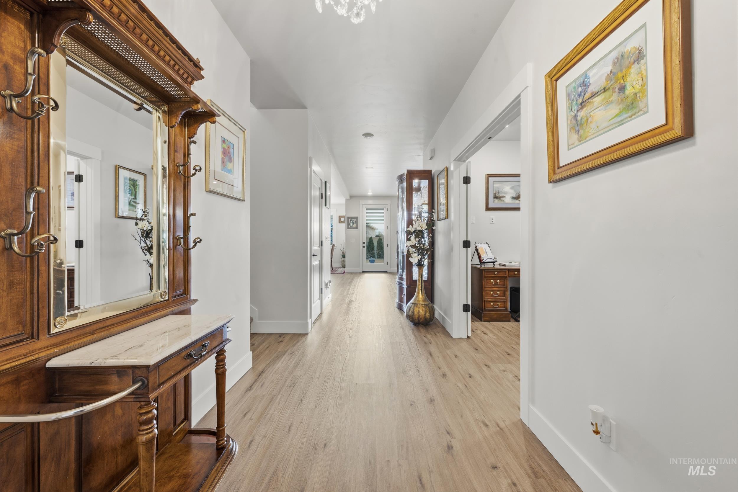 12531 W Arabian Dr., Boise, Idaho 83709, 5 Bedrooms, 3 Bathrooms, Residential For Sale, Price $710,000,MLS 98975274