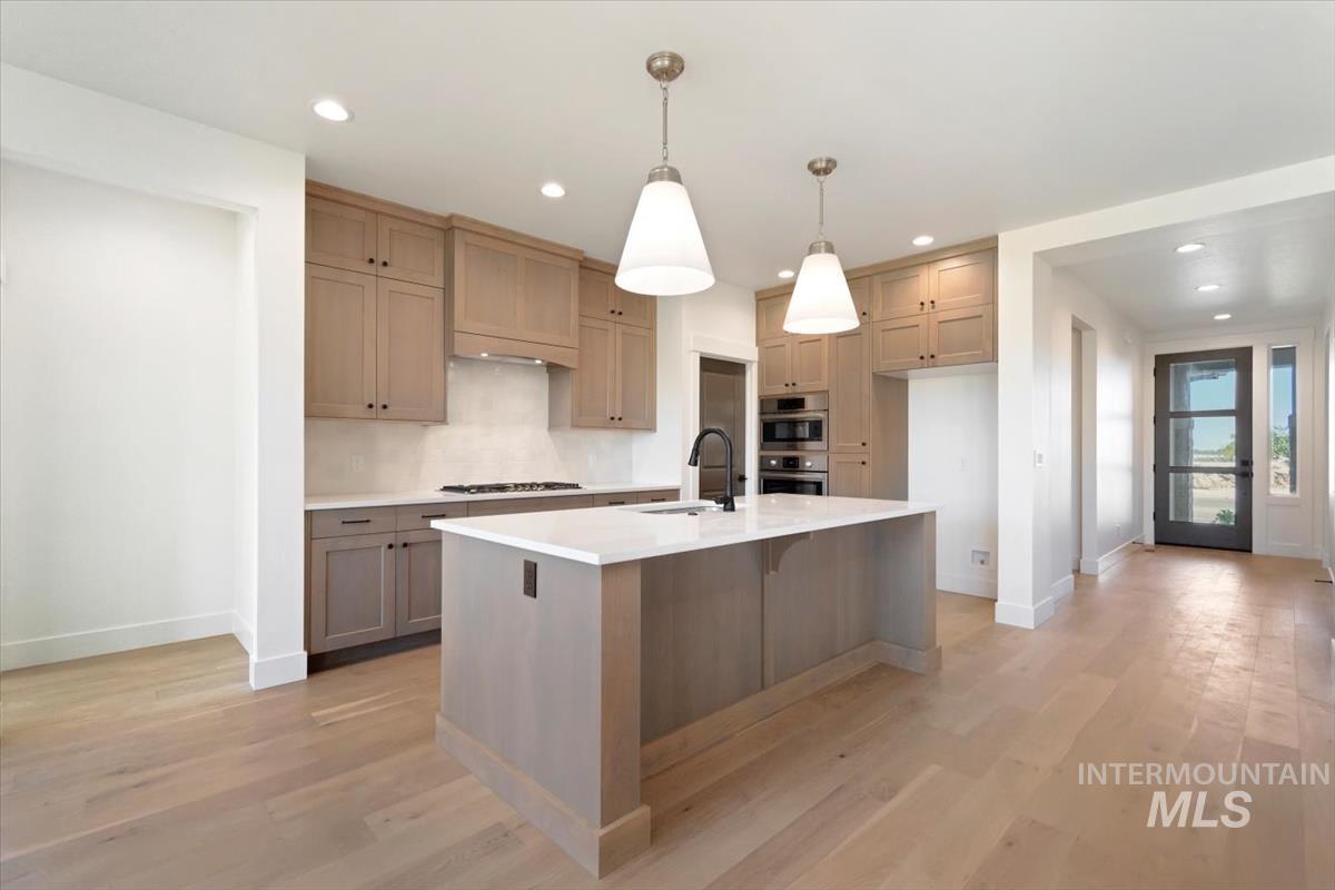 11049 W Lahinch Ln, Kuna, Idaho 83634-0000, 3 Bedrooms, 2 Bathrooms, Residential For Sale, Price $584,880,MLS 98975275