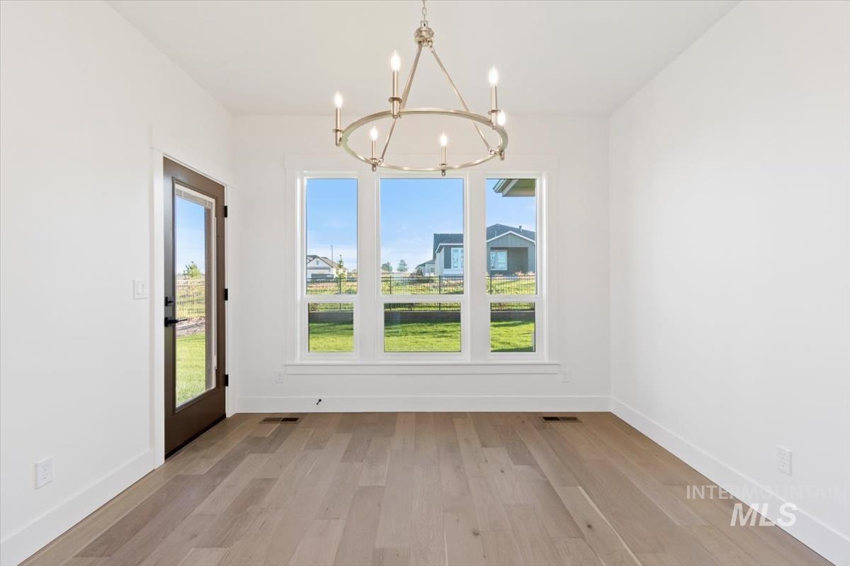 11049 W Lahinch Ln, Kuna, Idaho 83634-0000, 3 Bedrooms, 2 Bathrooms, Residential For Sale, Price $584,880, 98975275