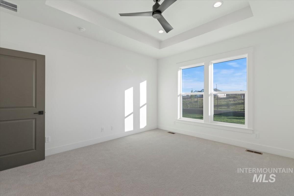 11049 W Lahinch Ln, Kuna, Idaho 83634-0000, 3 Bedrooms, 2 Bathrooms, Residential For Sale, Price $584,880,MLS 98975275