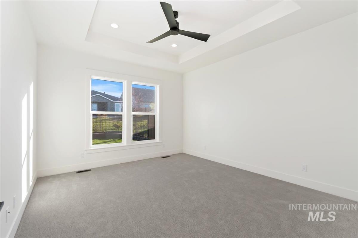 11049 W Lahinch Ln, Kuna, Idaho 83634-0000, 3 Bedrooms, 2 Bathrooms, Residential For Sale, Price $584,880,MLS 98975275