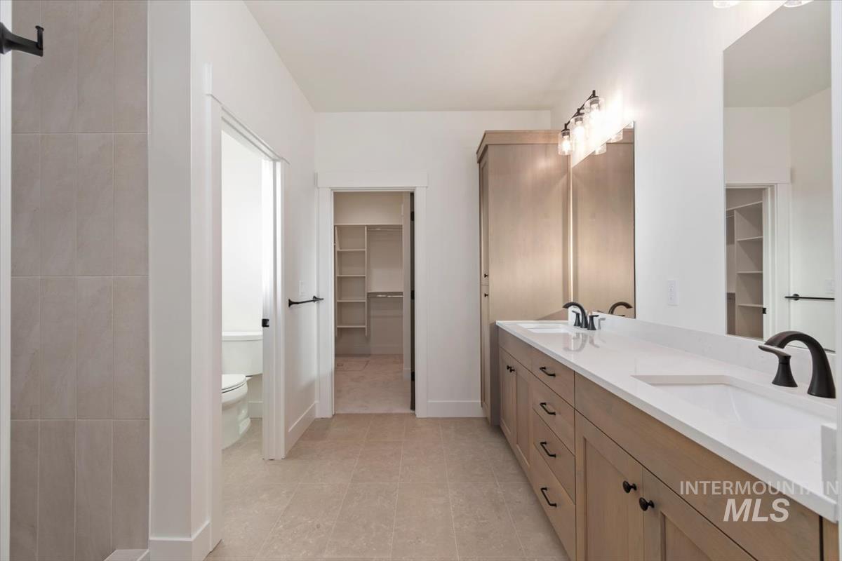 11049 W Lahinch Ln, Kuna, Idaho 83634-0000, 3 Bedrooms, 2 Bathrooms, Residential For Sale, Price $584,880,MLS 98975275