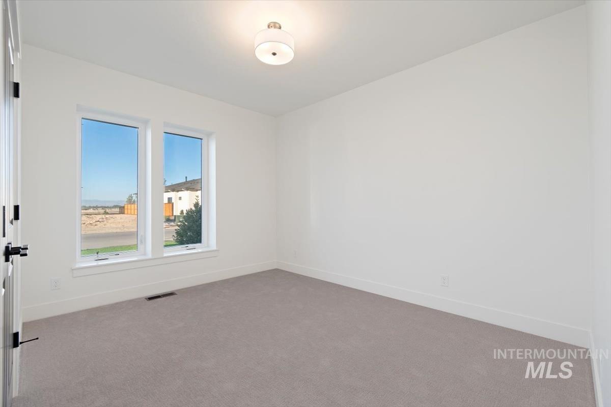 11049 W Lahinch Ln, Kuna, Idaho 83634-0000, 3 Bedrooms, 2 Bathrooms, Residential For Sale, Price $584,880,MLS 98975275