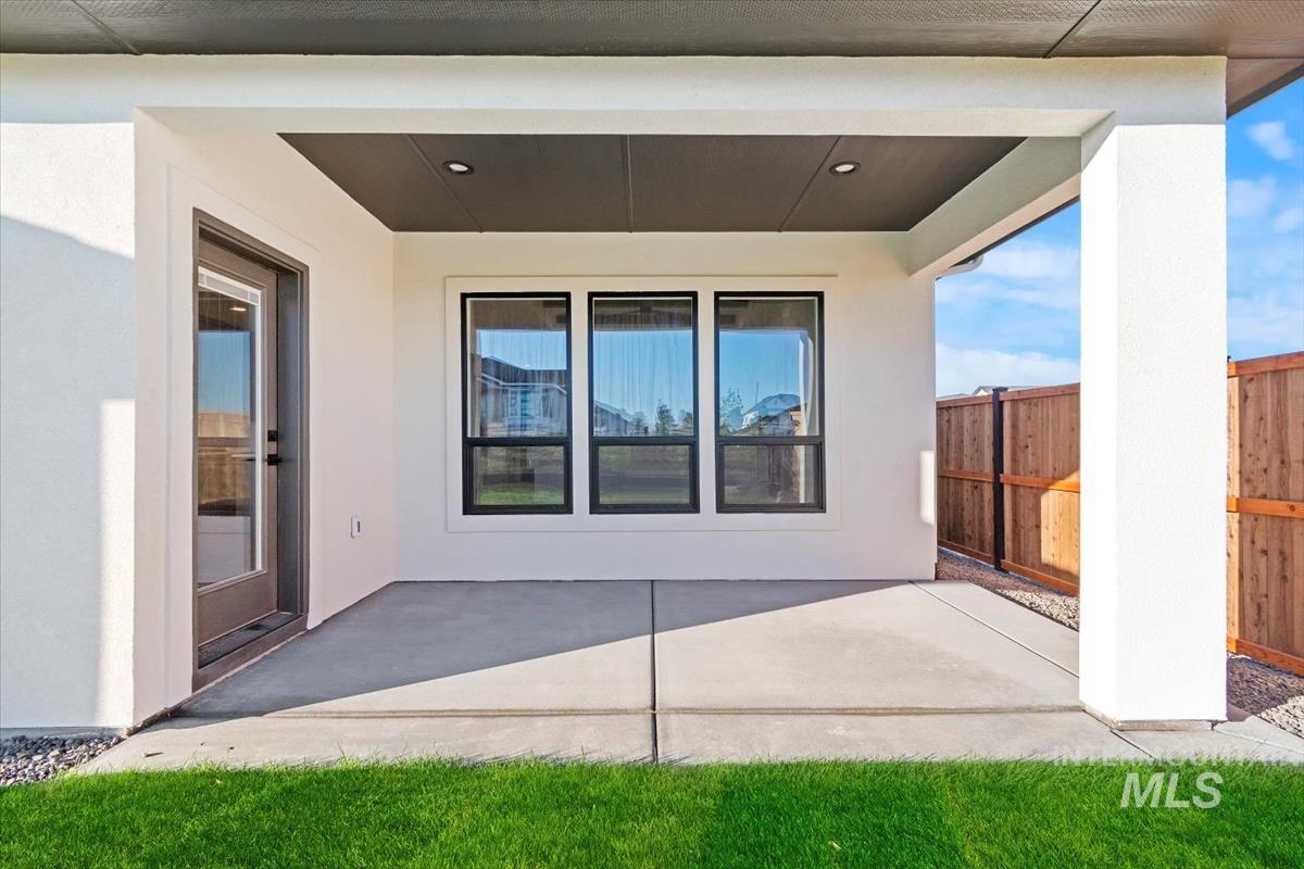 11049 W Lahinch Ln, Kuna, Idaho 83634-0000, 3 Bedrooms, 2 Bathrooms, Residential For Sale, Price $584,880,MLS 98975275