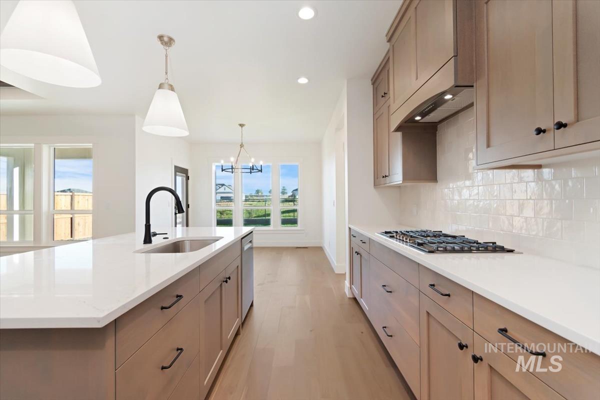 11049 W Lahinch Ln, Kuna, Idaho 83634-0000, 3 Bedrooms, 2 Bathrooms, Residential For Sale, Price $584,880, 98975275