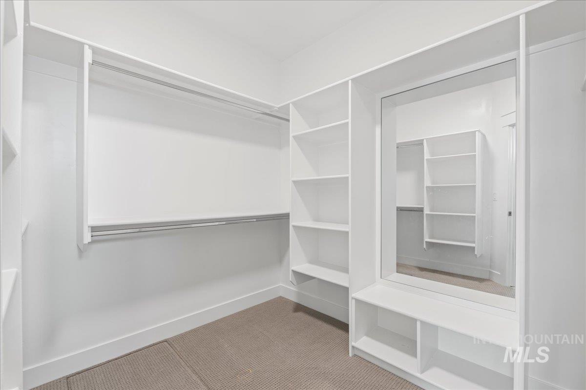 2445 N Klemmer Ave., Kuna, Idaho 83634, 3 Bedrooms, 2 Bathrooms, Residential For Sale, Price $624,900,MLS 98975276