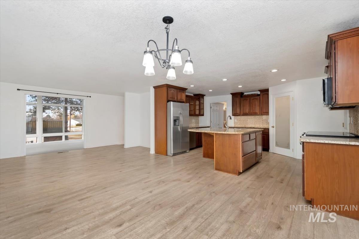 3320 Wilson Lane, Nampa, Idaho 83686, 3 Bedrooms, 2 Bathrooms, Residential For Sale, Price $650,000,MLS 98975277