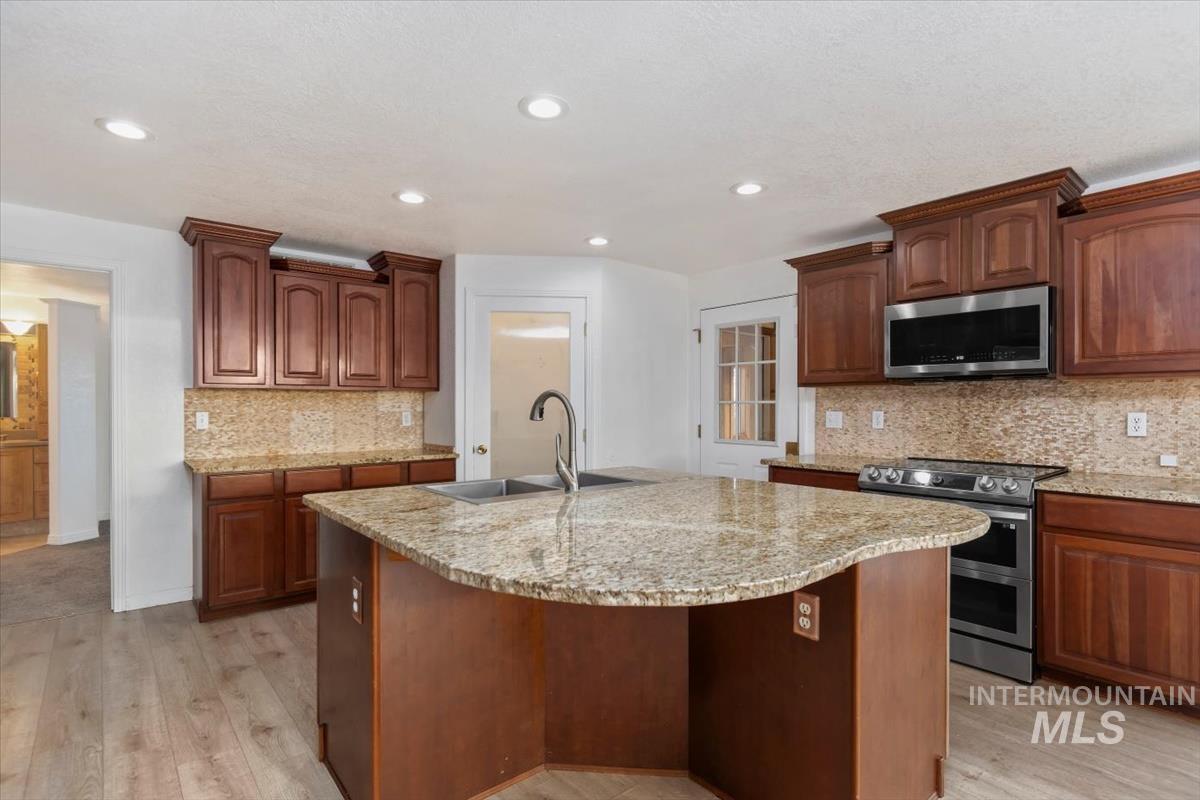 3320 Wilson Lane, Nampa, Idaho 83686, 3 Bedrooms, 2 Bathrooms, Residential For Sale, Price $650,000,MLS 98975277