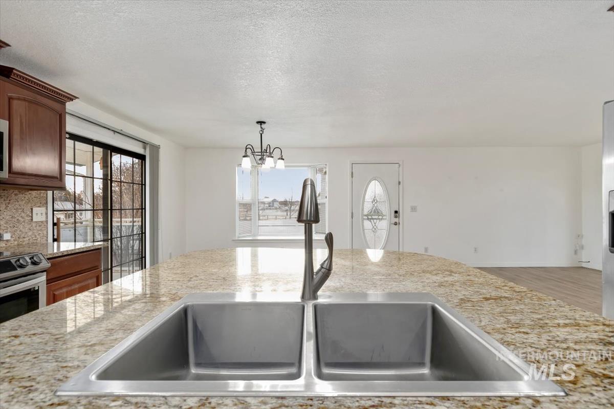 3320 Wilson Lane, Nampa, Idaho 83686, 3 Bedrooms, 2 Bathrooms, Residential For Sale, Price $650,000,MLS 98975277