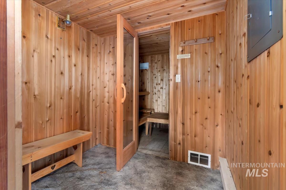 3320 Wilson Lane, Nampa, Idaho 83686, 3 Bedrooms, 2 Bathrooms, Residential For Sale, Price $650,000,MLS 98975277