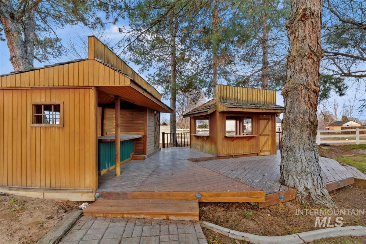 3320 Wilson Lane, Nampa, Idaho 83686, 3 Bedrooms, 2 Bathrooms, Residential For Sale, Price $650,000,MLS 98975277