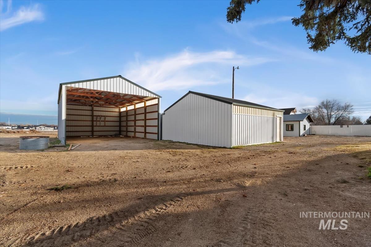 3320 Wilson Lane, Nampa, Idaho 83686, 3 Bedrooms, 2 Bathrooms, Residential For Sale, Price $650,000,MLS 98975277