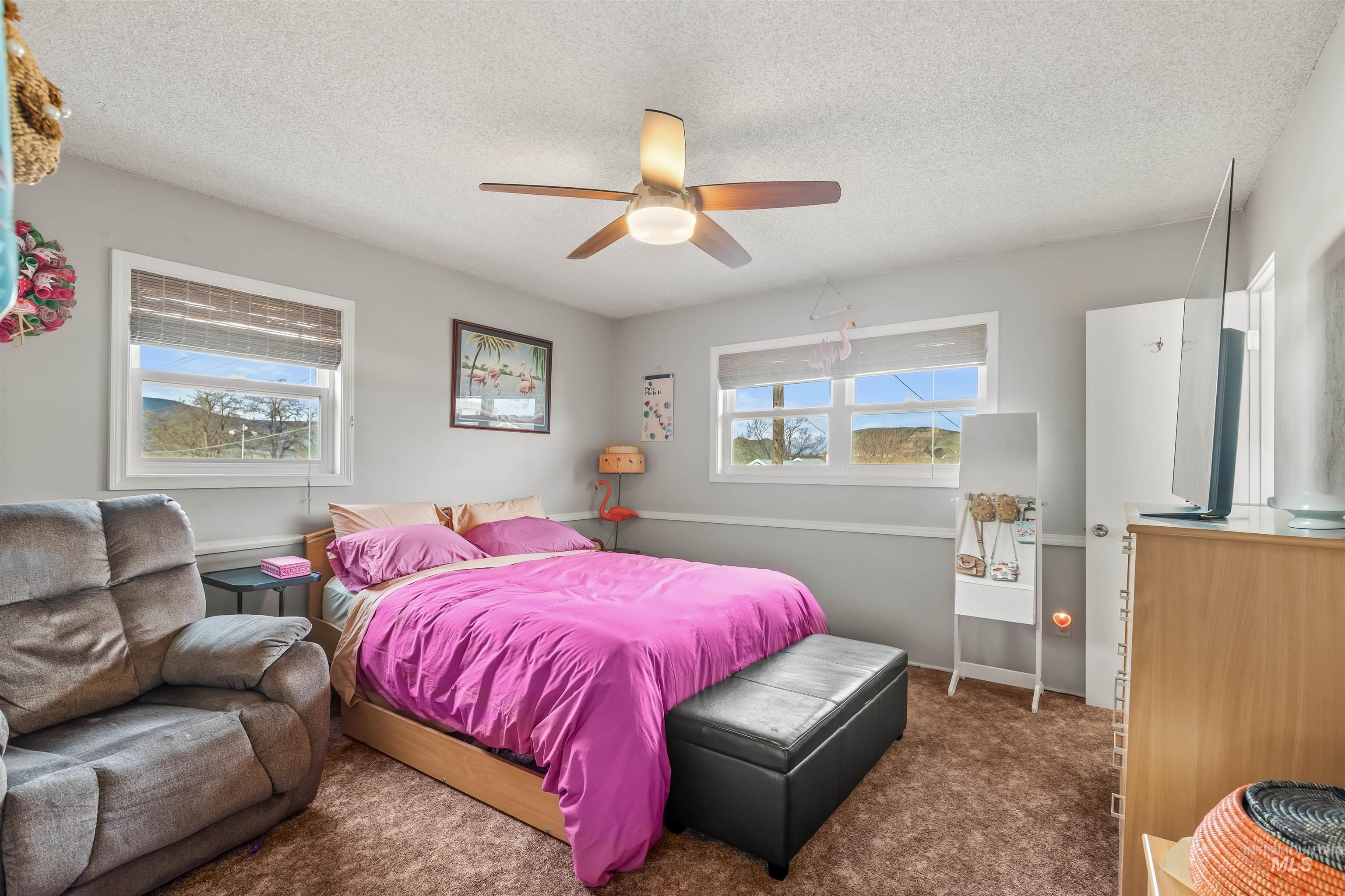 916 29th St., Lewiston, Idaho 83501, 4 Bedrooms, 1.5 Bathrooms, Residential For Sale, Price $389,000,MLS 98975279