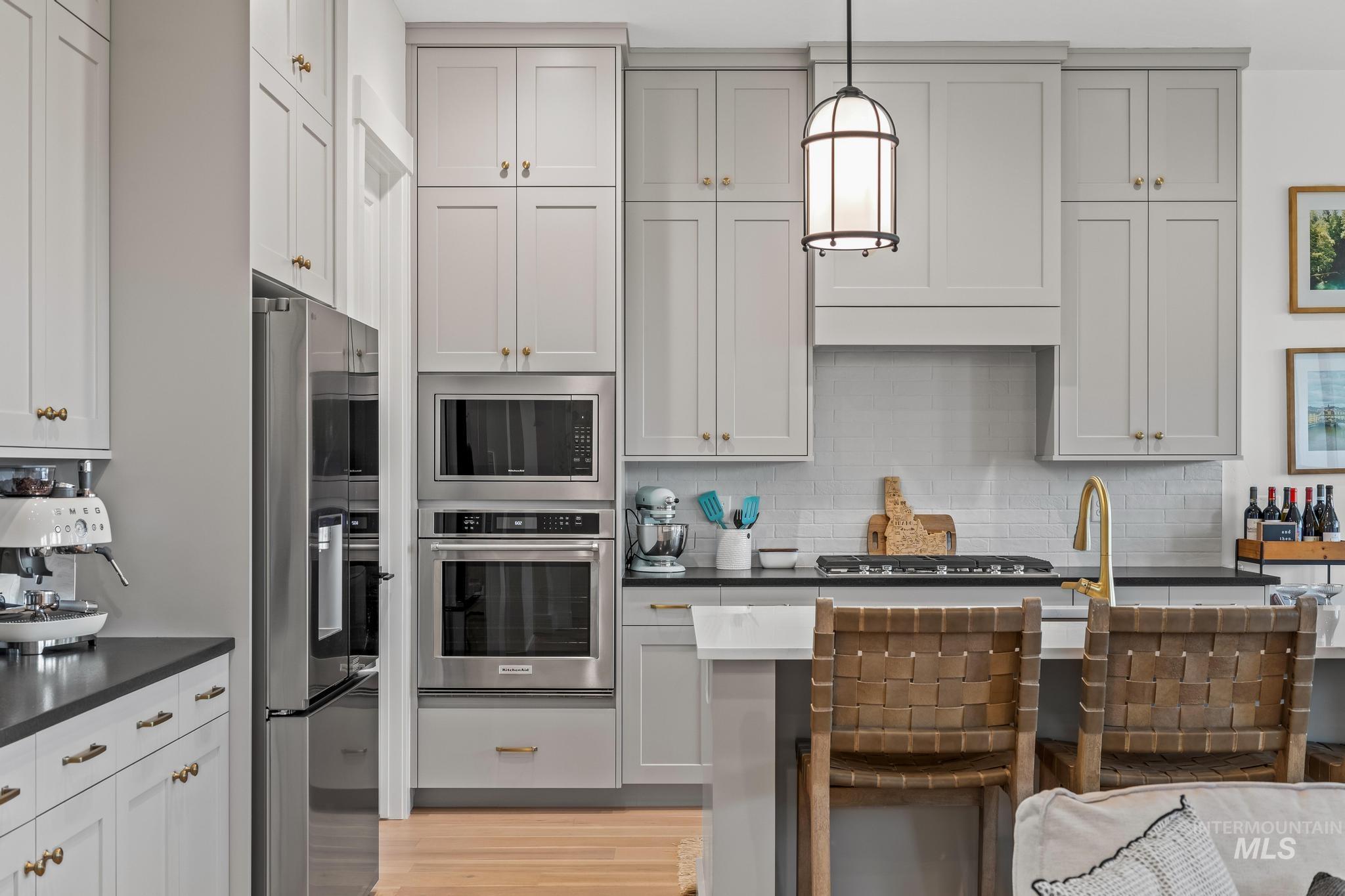 6419 W Piaffe St, Eagle, Idaho 83616, 3 Bedrooms, 2 Bathrooms, Residential For Sale, Price $785,000,MLS 98975280