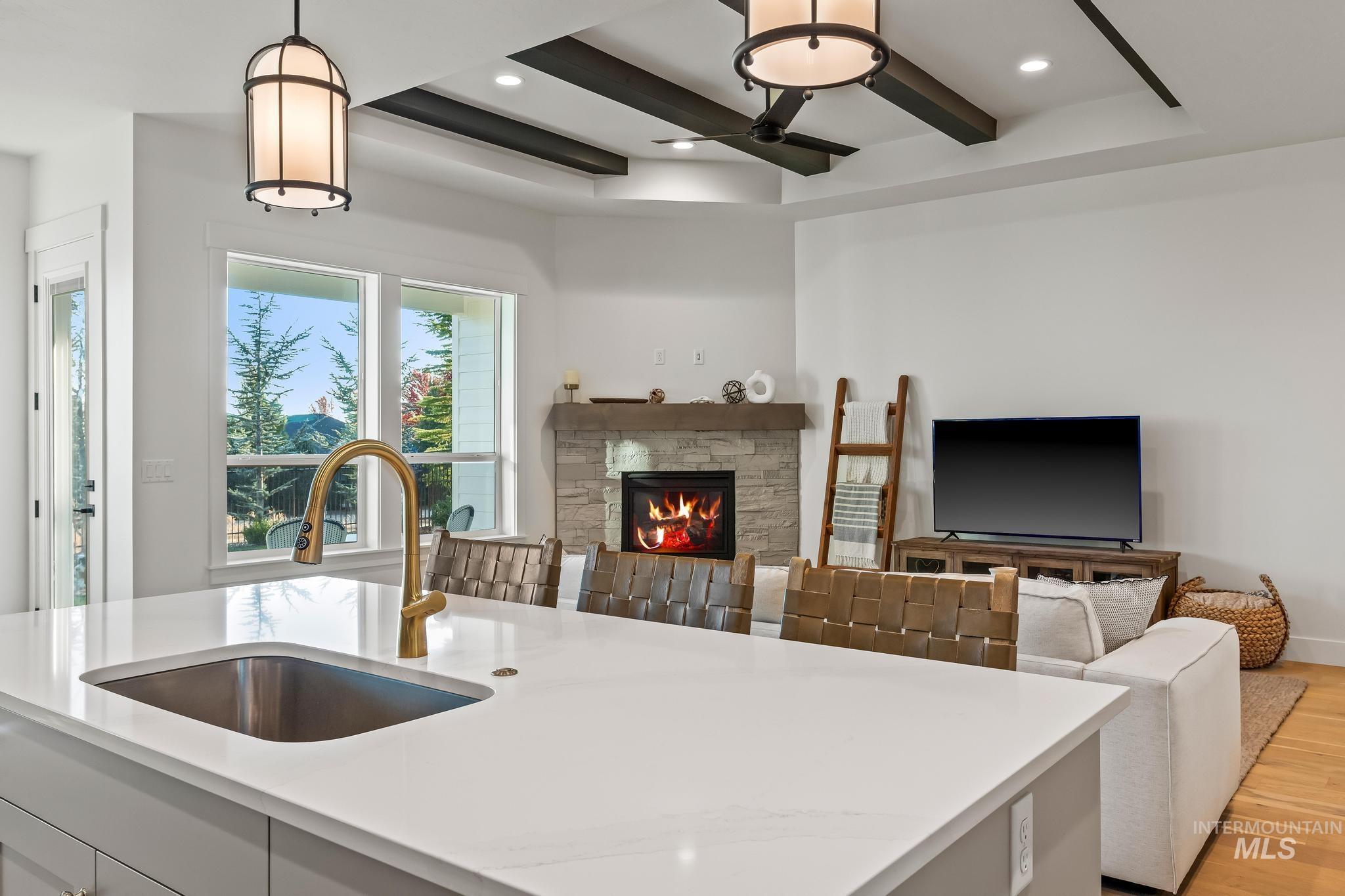 6419 W Piaffe St, Eagle, Idaho 83616, 3 Bedrooms, 2 Bathrooms, Residential For Sale, Price $785,000,MLS 98975280