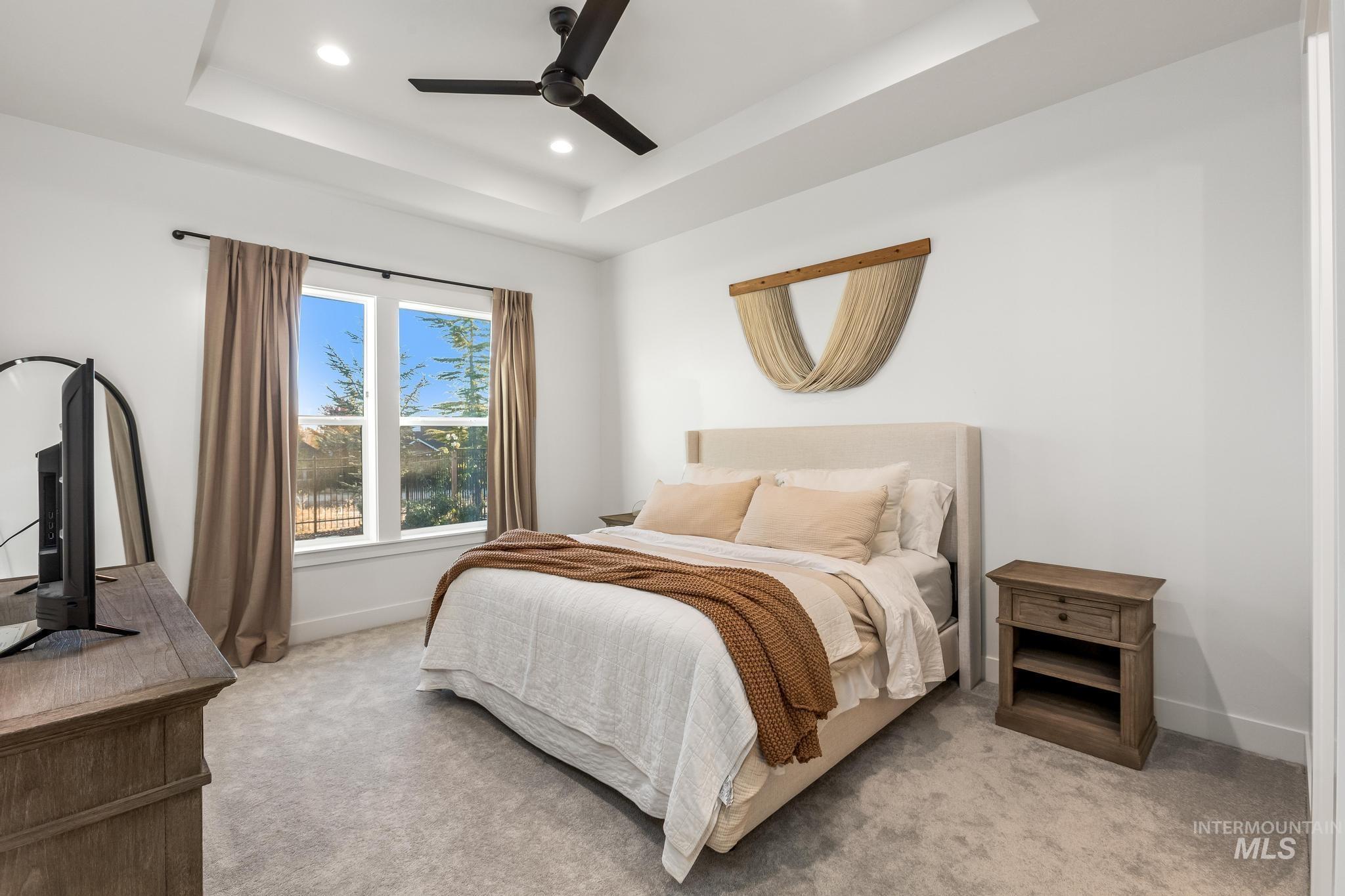 6419 W Piaffe St, Eagle, Idaho 83616, 3 Bedrooms, 2 Bathrooms, Residential For Sale, Price $785,000,MLS 98975280