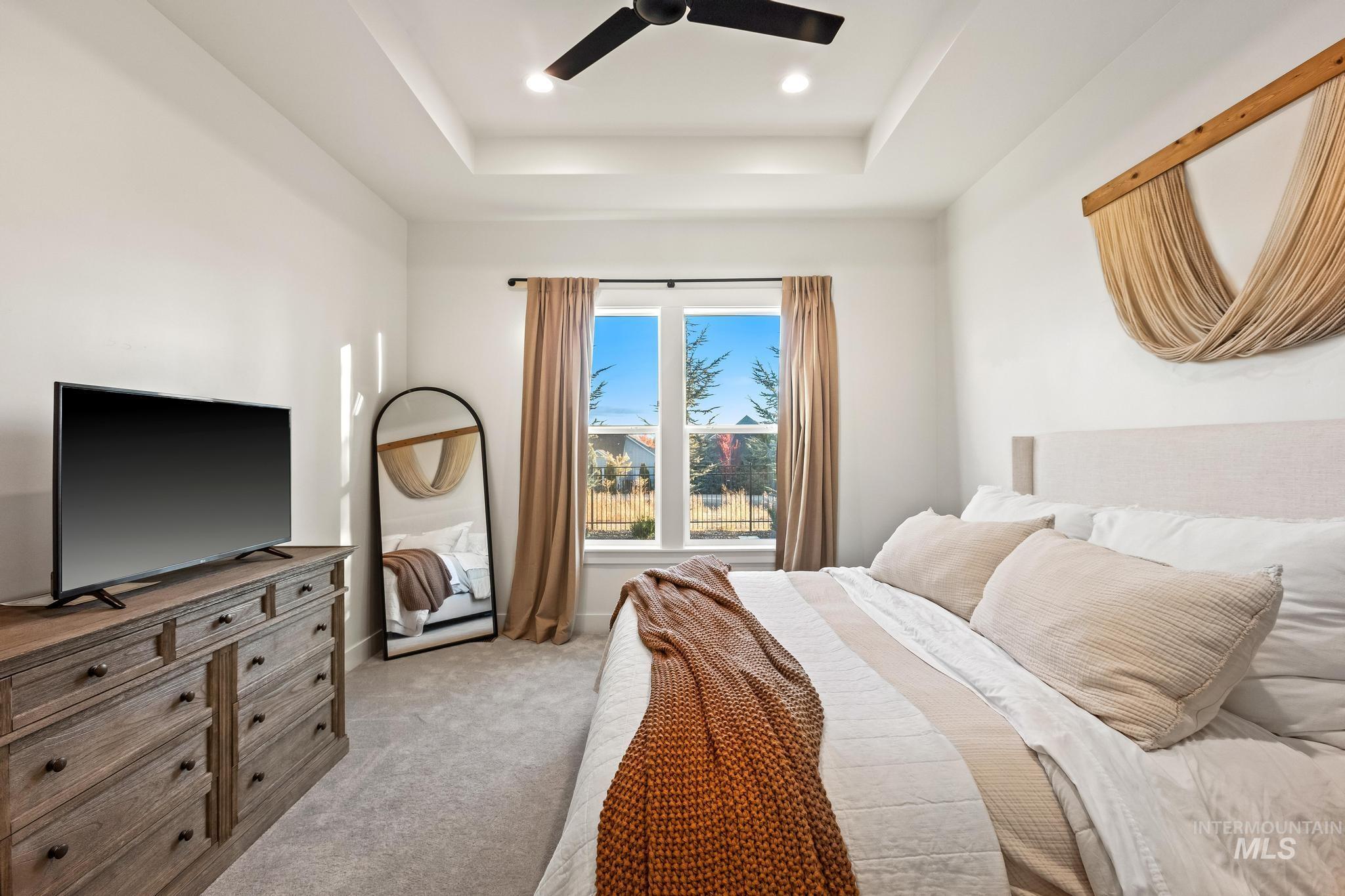 6419 W Piaffe St, Eagle, Idaho 83616, 3 Bedrooms, 2 Bathrooms, Residential For Sale, Price $785,000,MLS 98975280