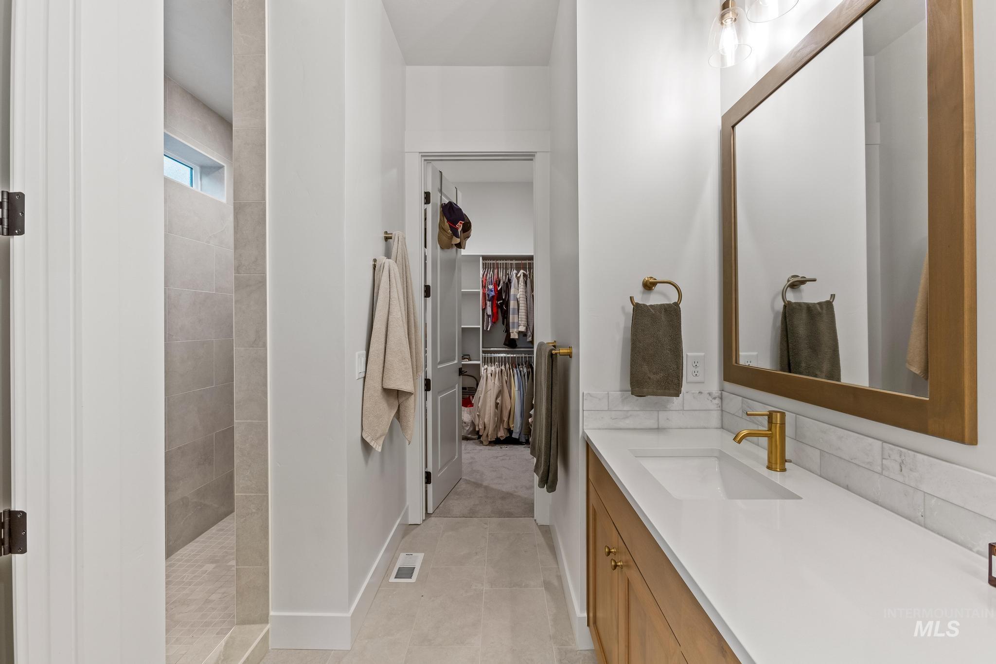 6419 W Piaffe St, Eagle, Idaho 83616, 3 Bedrooms, 2 Bathrooms, Residential For Sale, Price $785,000,MLS 98975280