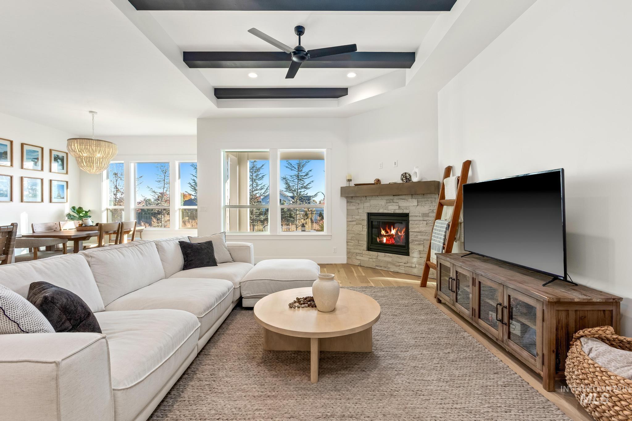 6419 W Piaffe St, Eagle, Idaho 83616, 3 Bedrooms, 2 Bathrooms, Residential For Sale, Price $785,000,MLS 98975280