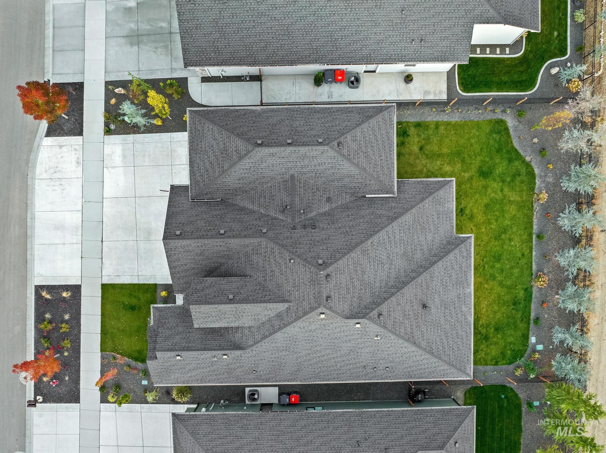 6419 W Piaffe St, Eagle, Idaho 83616, 3 Bedrooms, 2 Bathrooms, Residential For Sale, Price $785,000,MLS 98975280