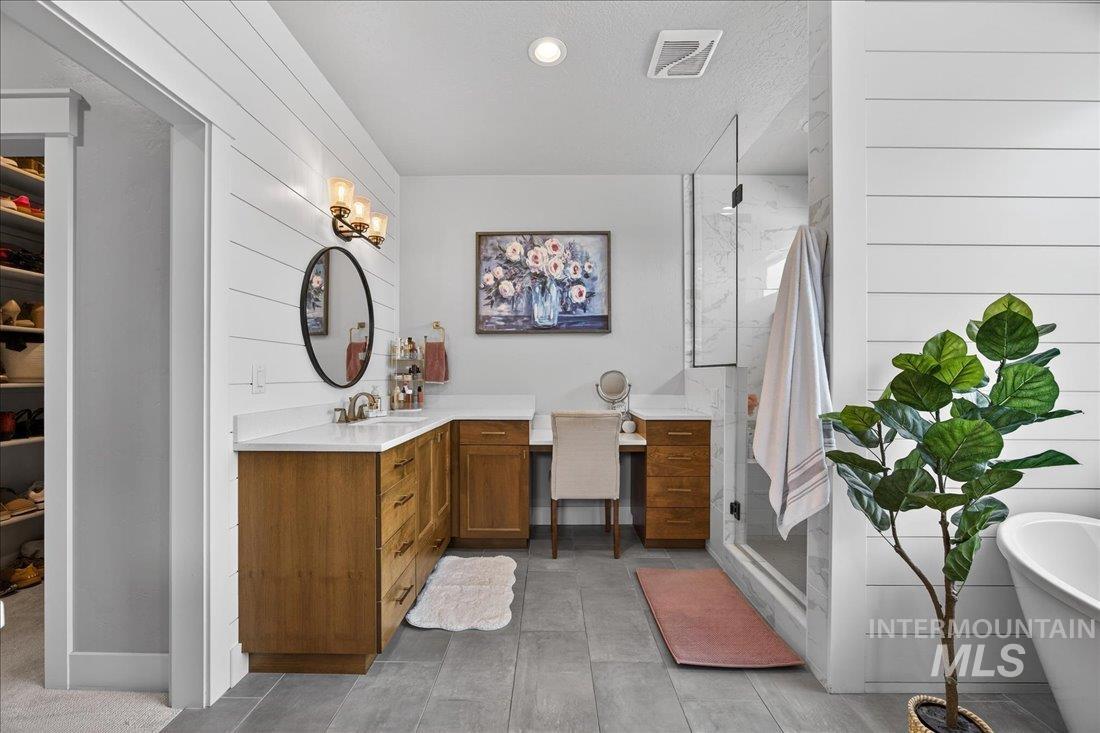 15111 Pinehurst Way, Caldwell, Idaho 83607, 5 Bedrooms, 2.5 Bathrooms, Residential For Sale, Price $1,099,000,MLS 98975283