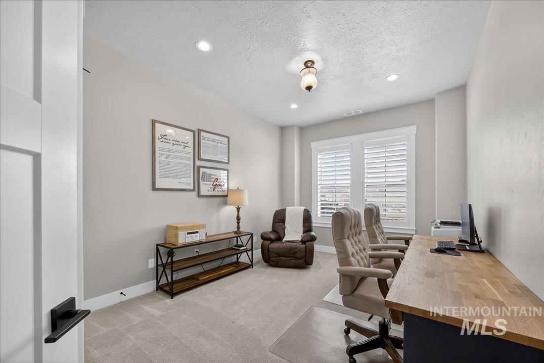 15111 Pinehurst Way, Caldwell, Idaho 83607, 5 Bedrooms, 2.5 Bathrooms, Residential For Sale, Price $1,099,000,MLS 98975283