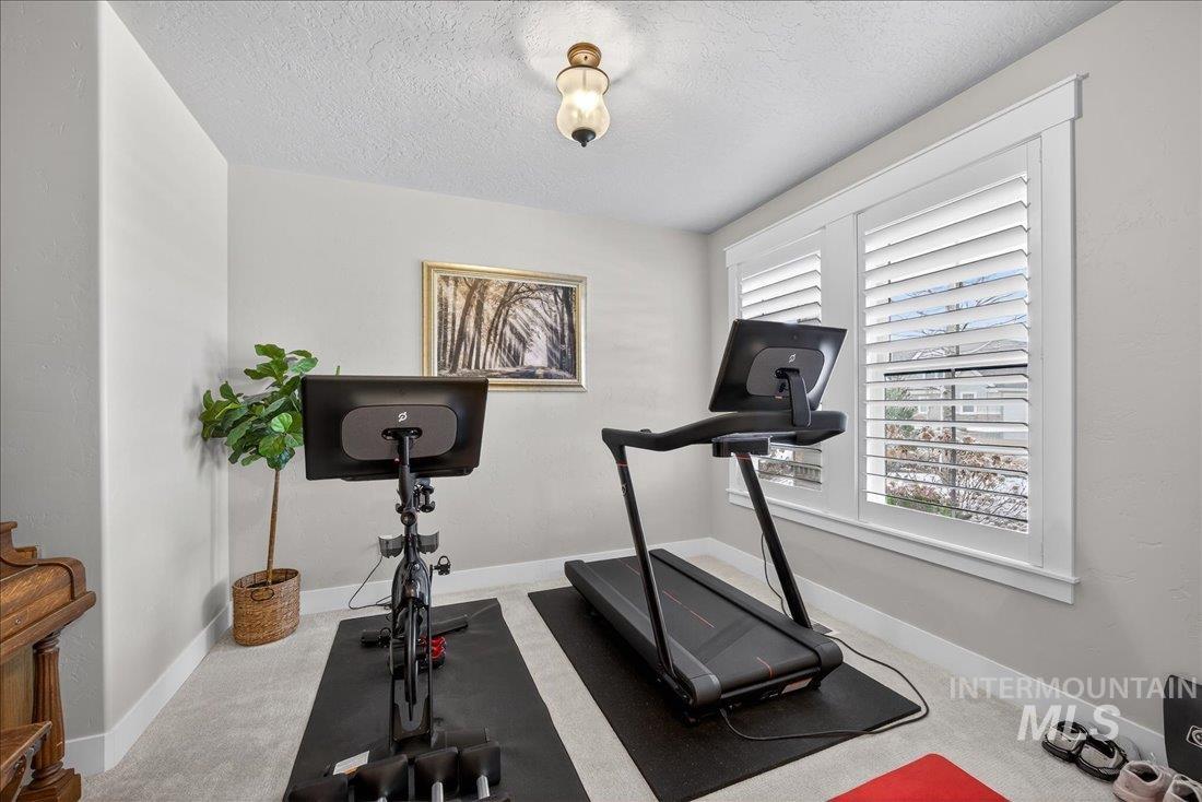 15111 Pinehurst Way, Caldwell, Idaho 83607, 5 Bedrooms, 2.5 Bathrooms, Residential For Sale, Price $1,099,000,MLS 98975283