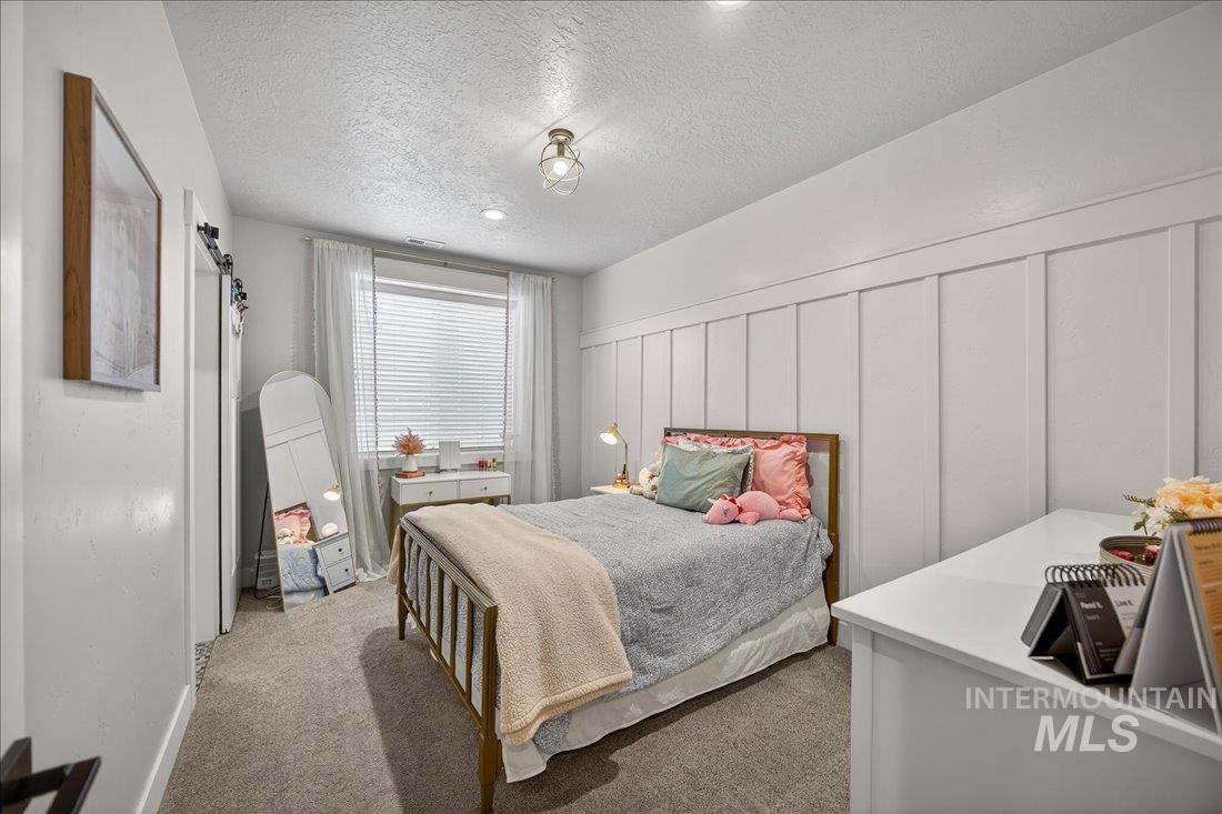 15111 Pinehurst Way, Caldwell, Idaho 83607, 5 Bedrooms, 2.5 Bathrooms, Residential For Sale, Price $1,099,000,MLS 98975283