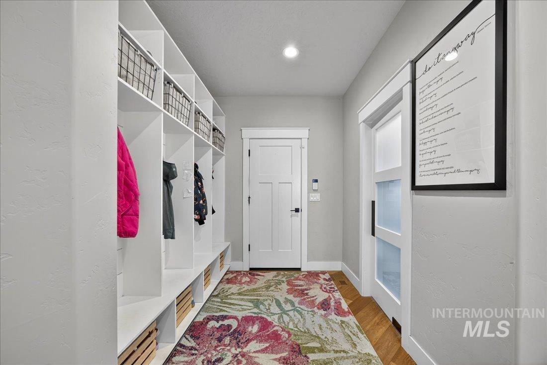 15111 Pinehurst Way, Caldwell, Idaho 83607, 5 Bedrooms, 2.5 Bathrooms, Residential For Sale, Price $1,099,000,MLS 98975283