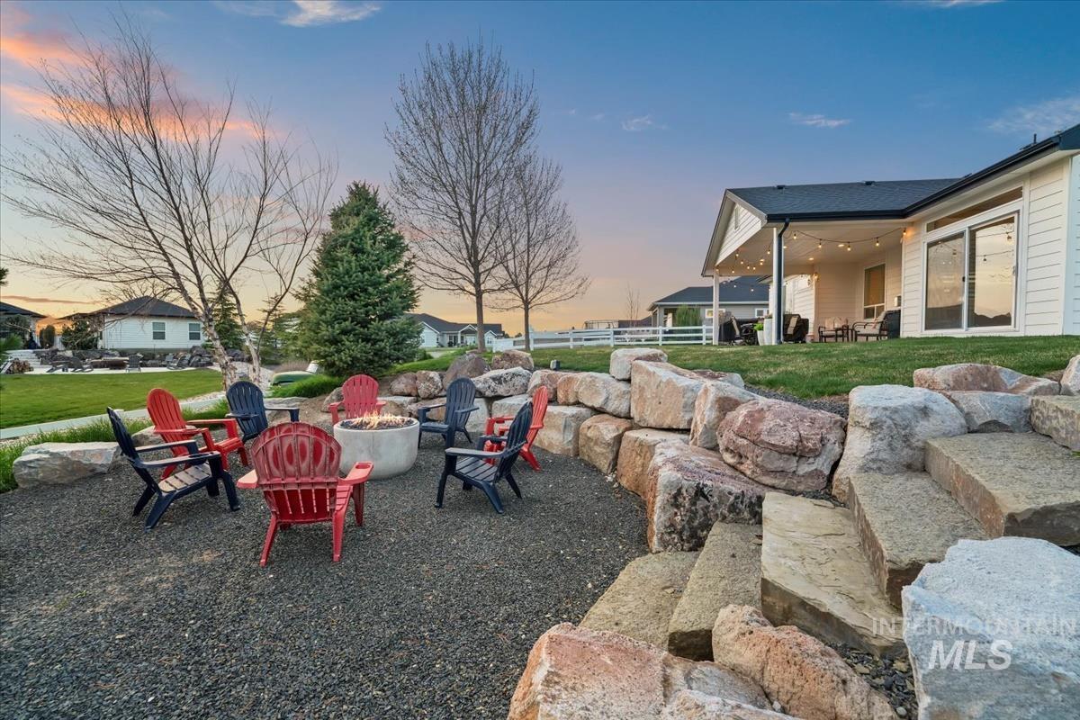 15111 Pinehurst Way, Caldwell, Idaho 83607, 5 Bedrooms, 2.5 Bathrooms, Residential For Sale, Price $1,099,000,MLS 98975283