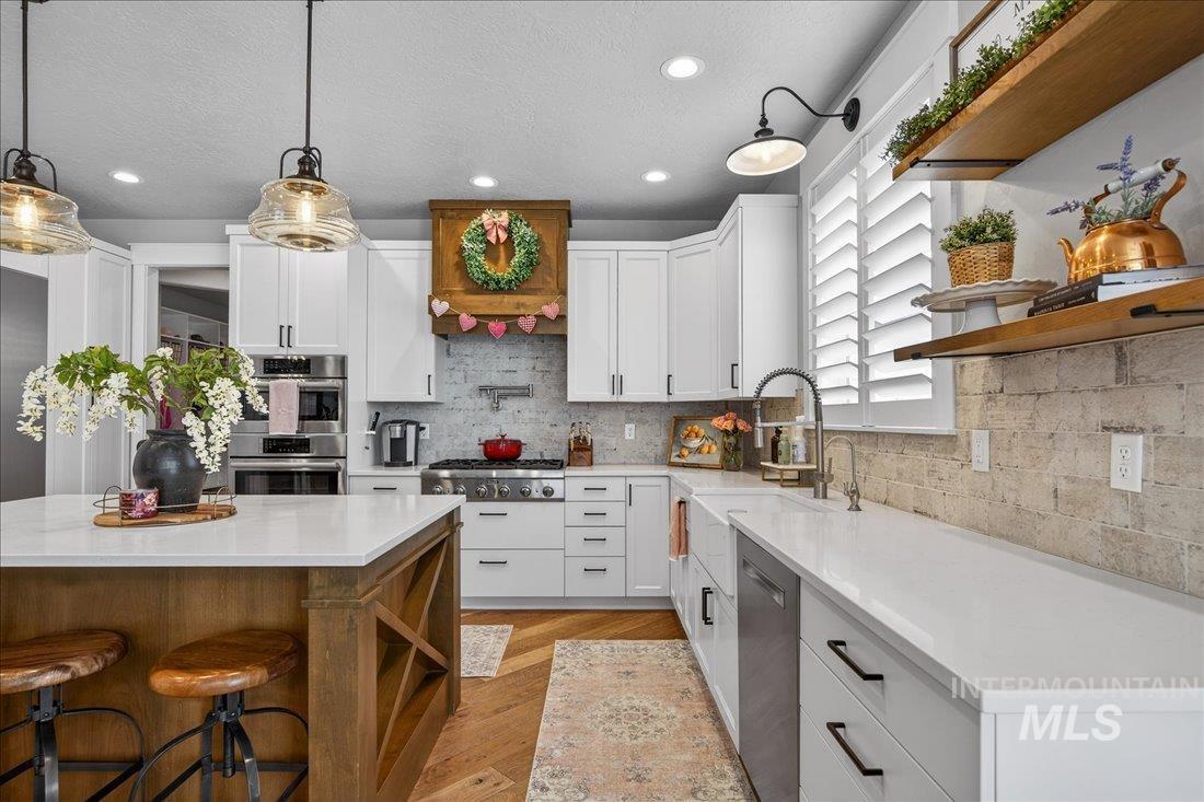 15111 Pinehurst Way, Caldwell, Idaho 83607, 5 Bedrooms, 2.5 Bathrooms, Residential For Sale, Price $1,099,000,MLS 98975283