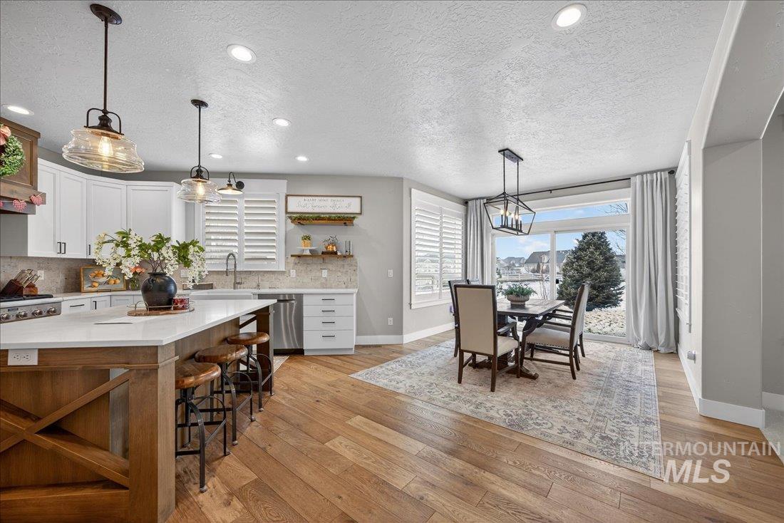 15111 Pinehurst Way, Caldwell, Idaho 83607, 5 Bedrooms, 2.5 Bathrooms, Residential For Sale, Price $1,099,000,MLS 98975283